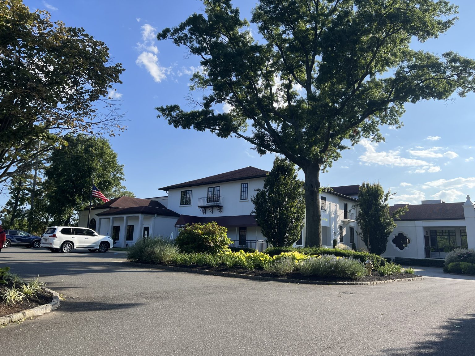 Lake Success, Nassau, NY — neighborhood view — Joseph DeVito Real Estate Attorney & Associate Real Estate Broker
